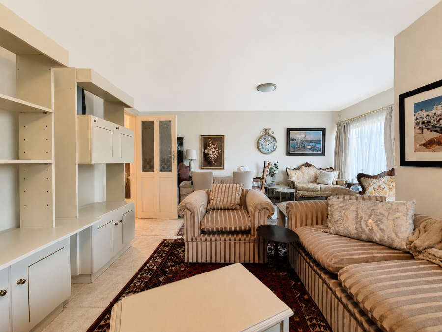 3 Bedroom Property for Sale in Wynberg Upper Western Cape